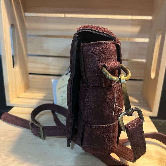 VIOLA CASTELLANI Bordo Suede
Padded Woven Crossbody Made In
Italy NWT Burgundy - Picture 2 of 7